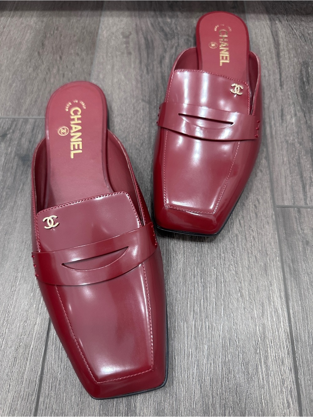 2026 CHANEL BURGUNDY LEATHER SLIDES MULES HALF LOAFER SHOES GOLD CC LOGO 41 - Picture 8 of 16